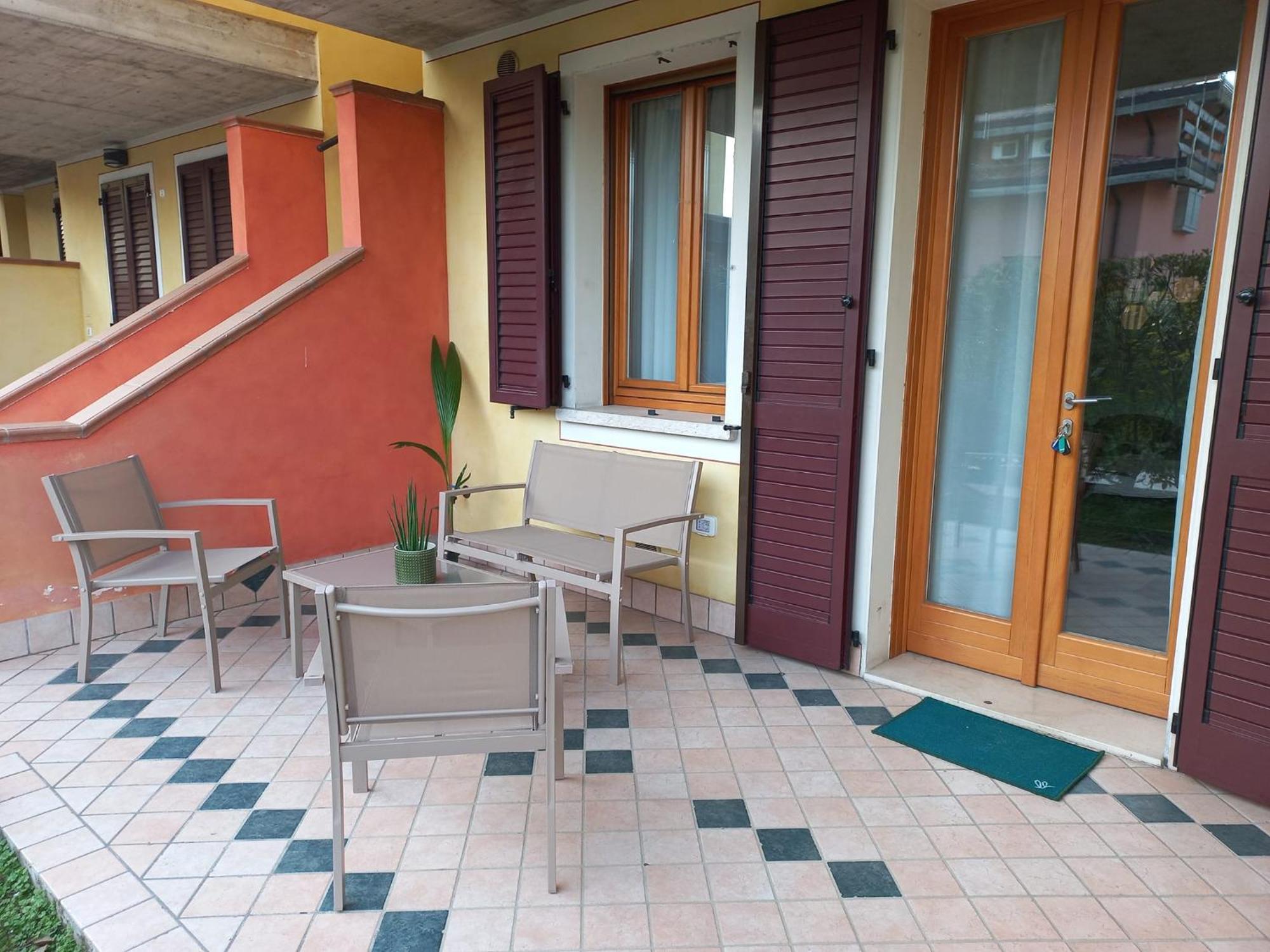 Hoya Apartment Sirmione Exterior photo